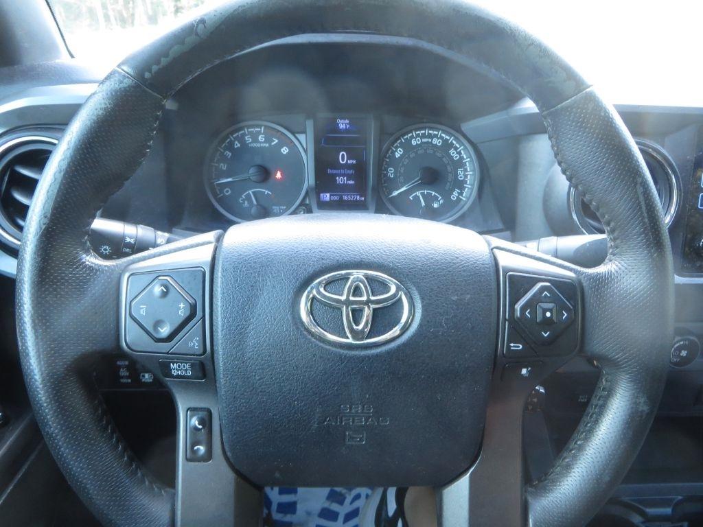 Toyota Tacoma  2017