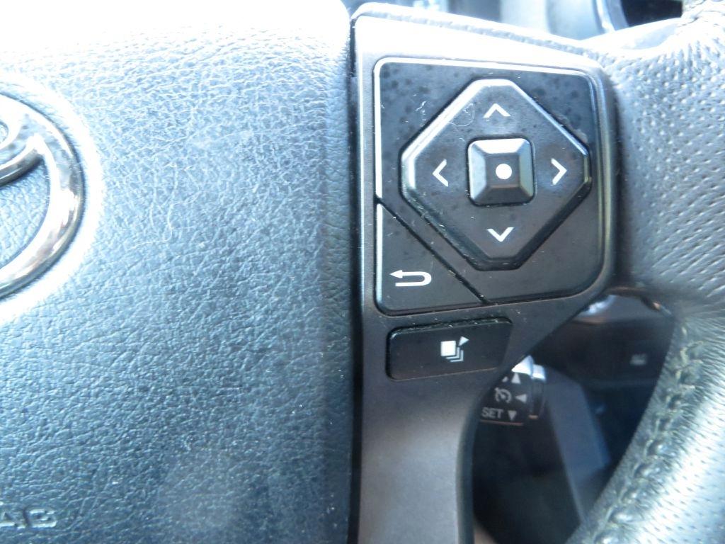 Toyota Tacoma  2017