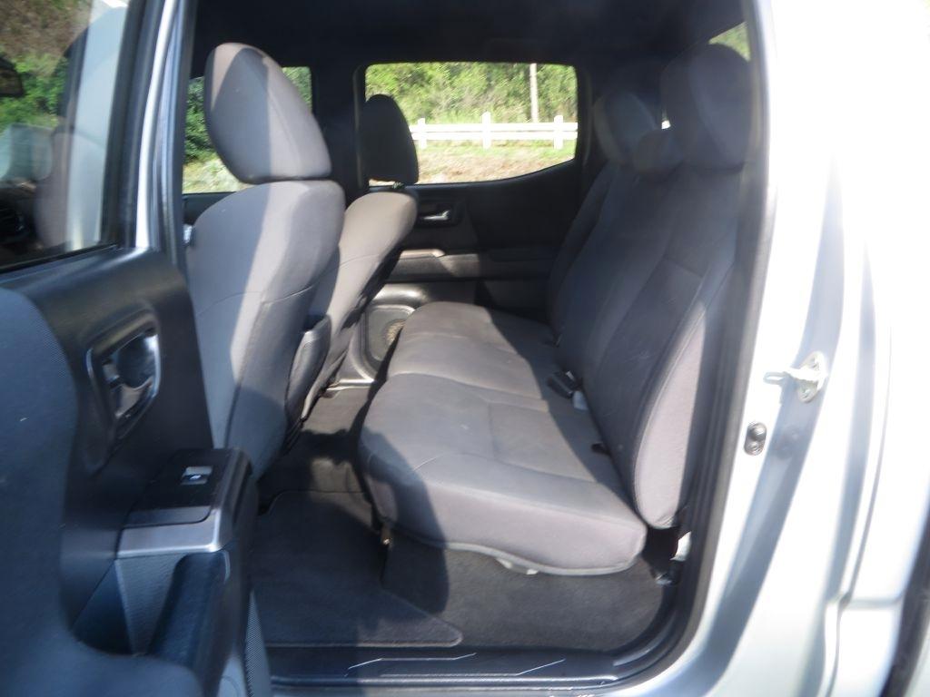 Toyota Tacoma  2017