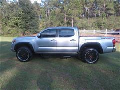 2017 Toyota Tacoma 