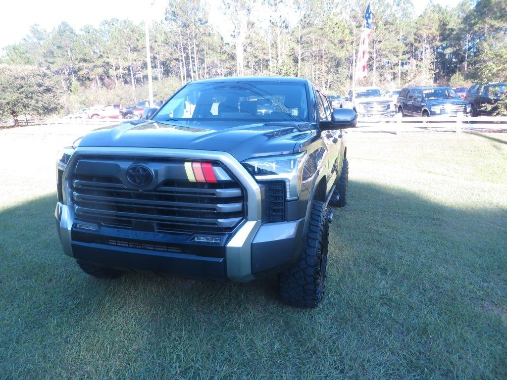 Toyota Tundra 4WD  2022