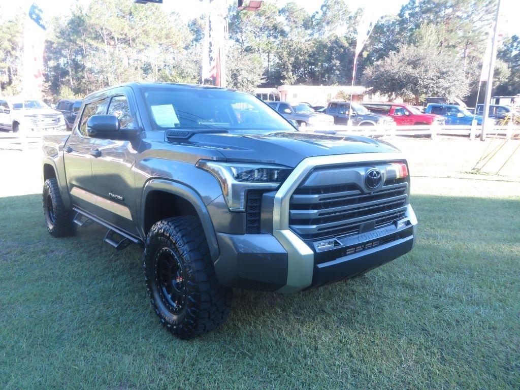 Toyota Tundra 4WD  2022