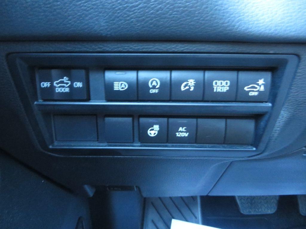 Toyota Tundra 4WD  2022