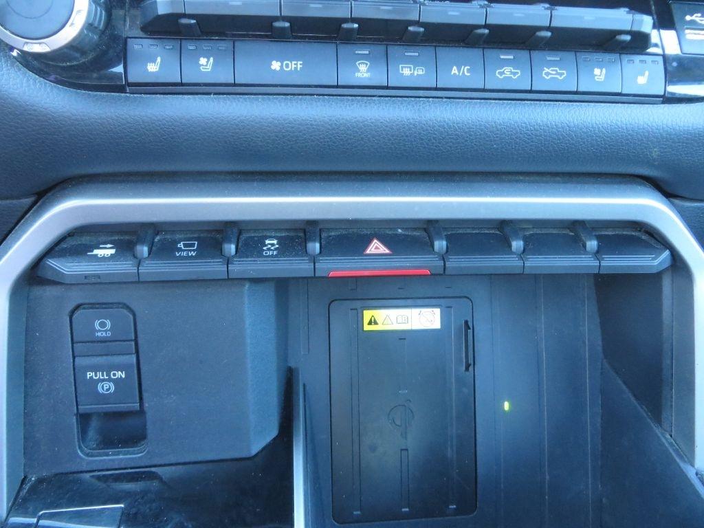 Toyota Tundra 4WD  2022