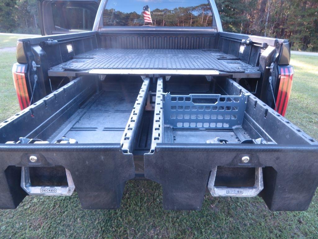 Toyota Tundra 4WD  2022