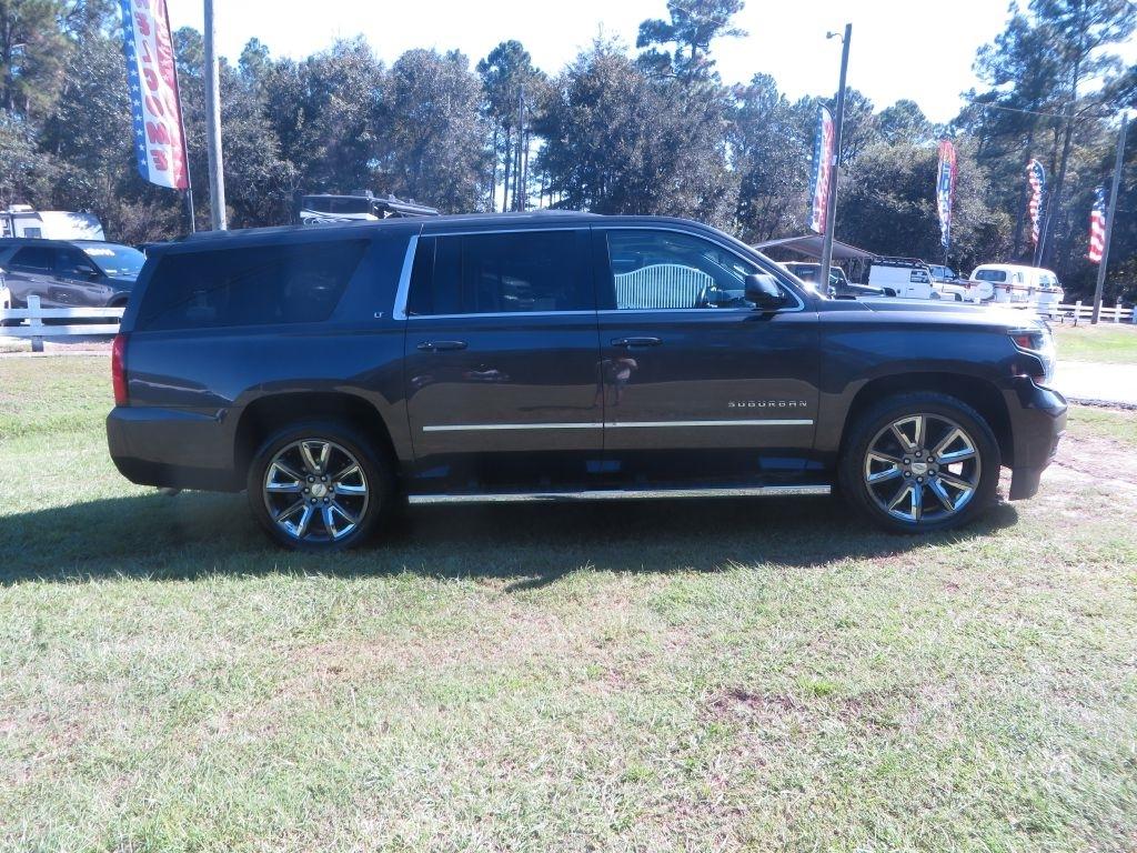 Chevrolet Suburban 1500 LT 2018