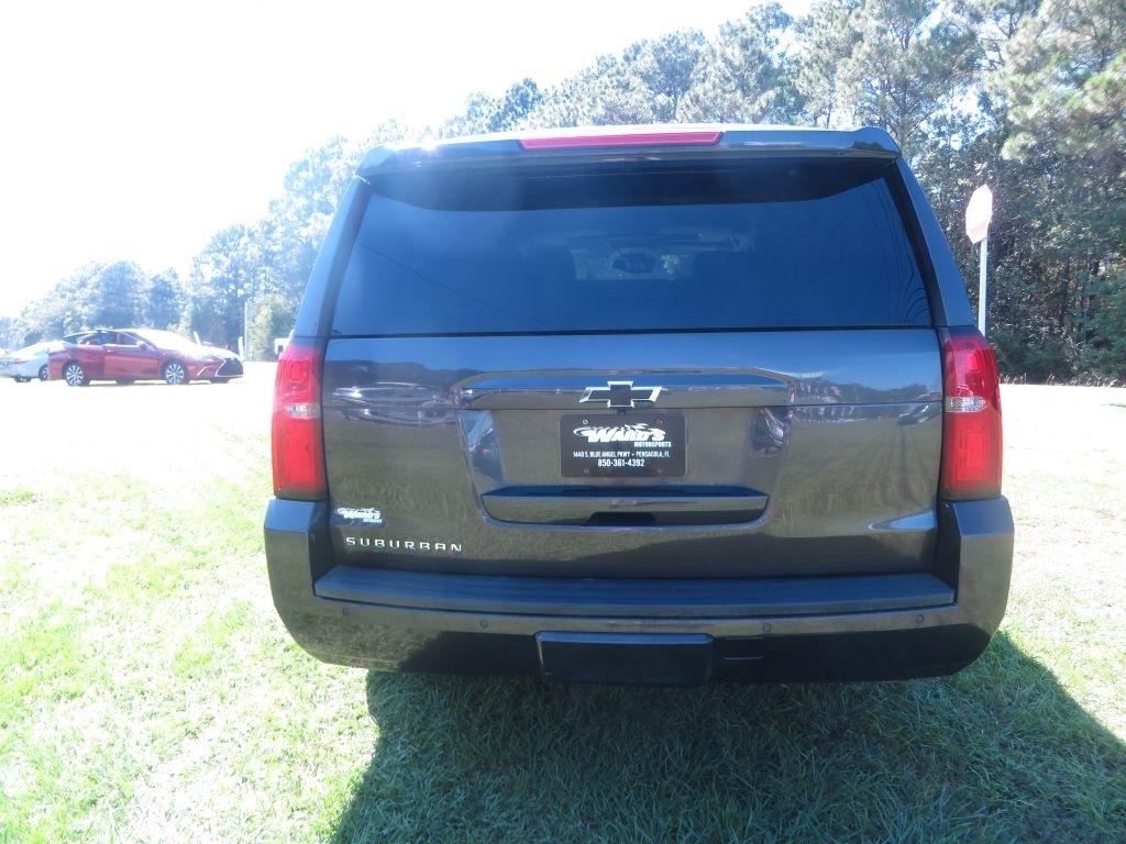 Chevrolet Suburban 1500 LT 2018
