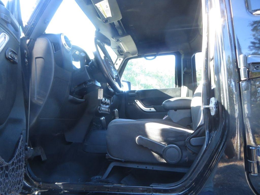 Jeep Wrangler Unlimited  2013