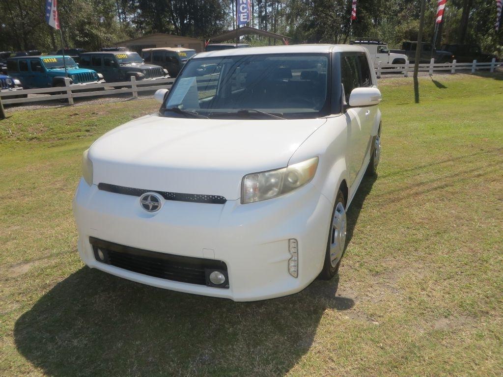 Scion xB  2014