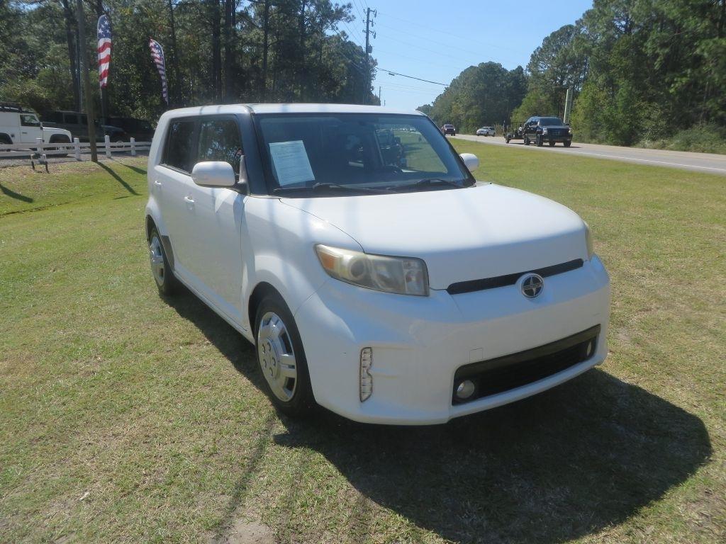 Scion xB  2014