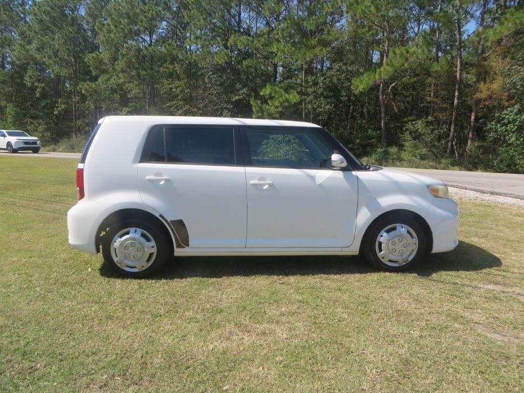 Scion xB  2014