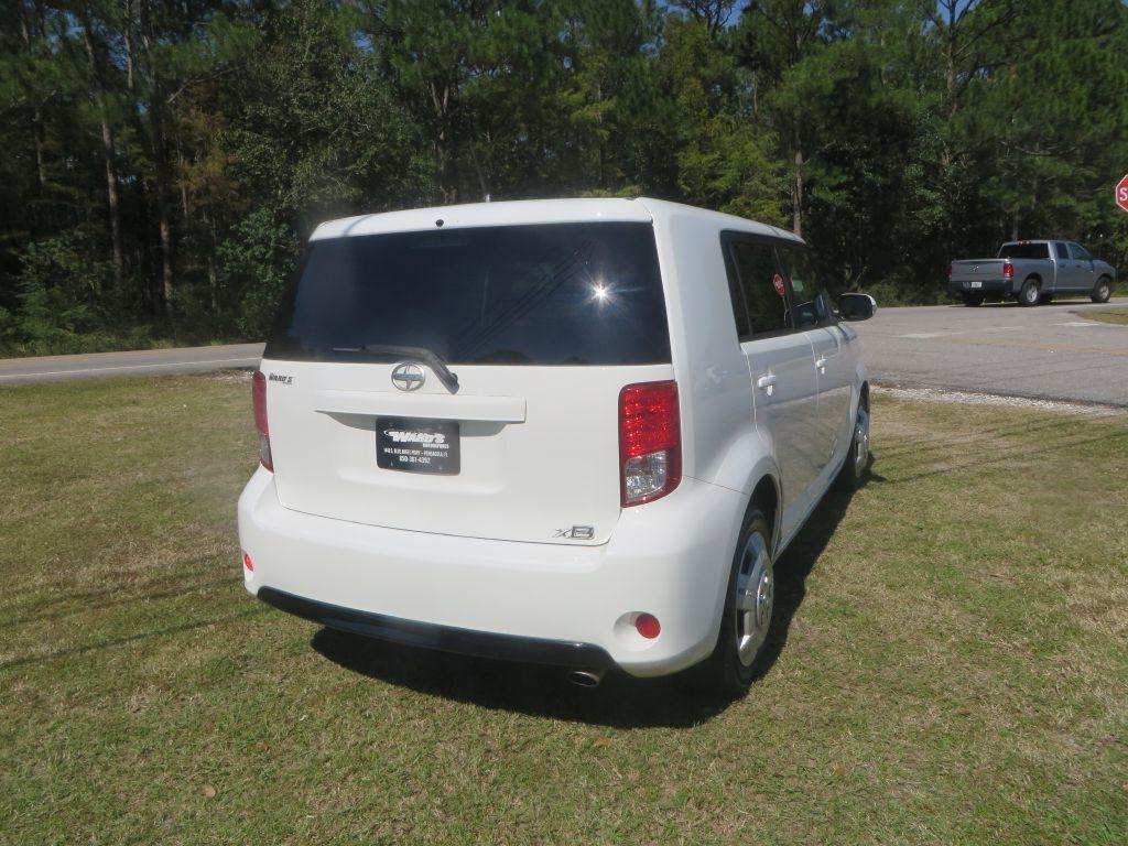 Scion xB  2014