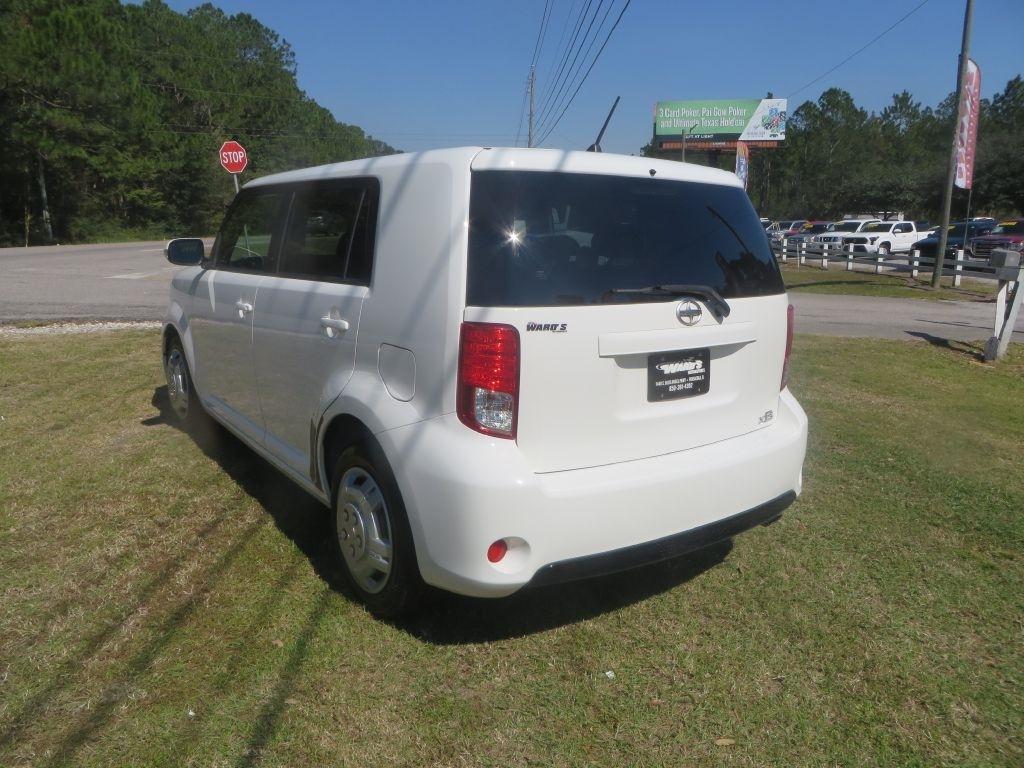 Scion xB  2014