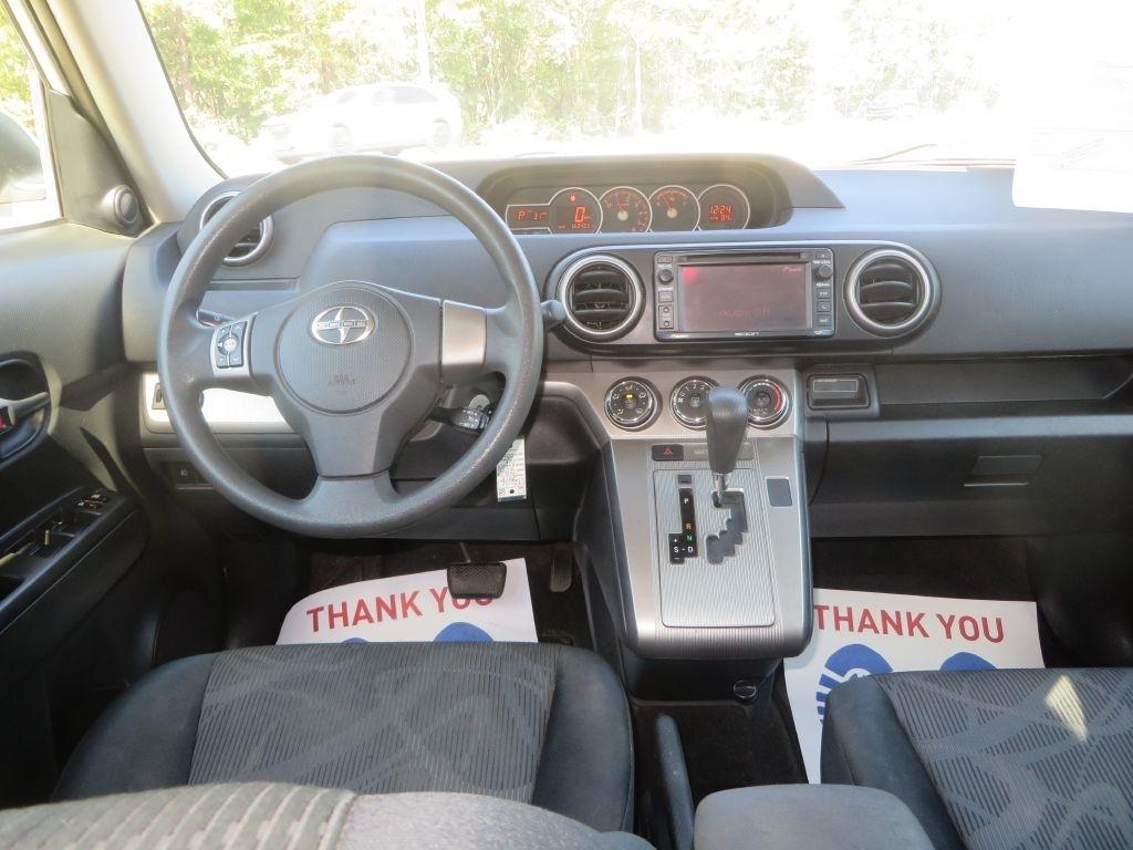 Scion xB  2014