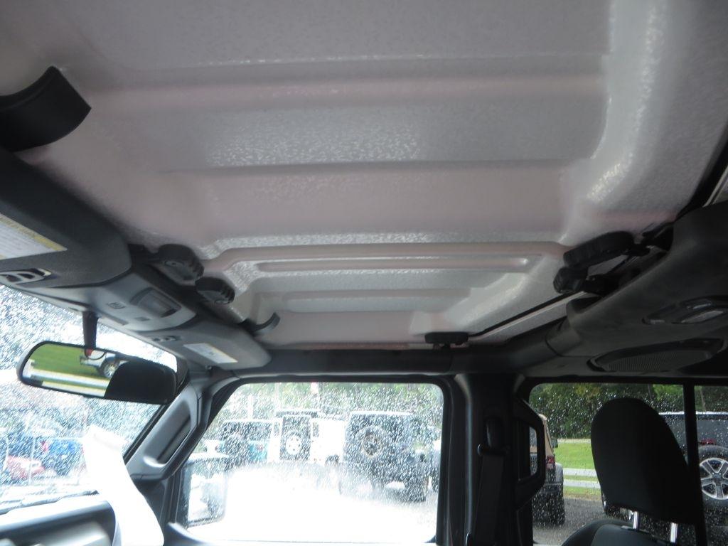 Jeep Wrangler Sport 2021