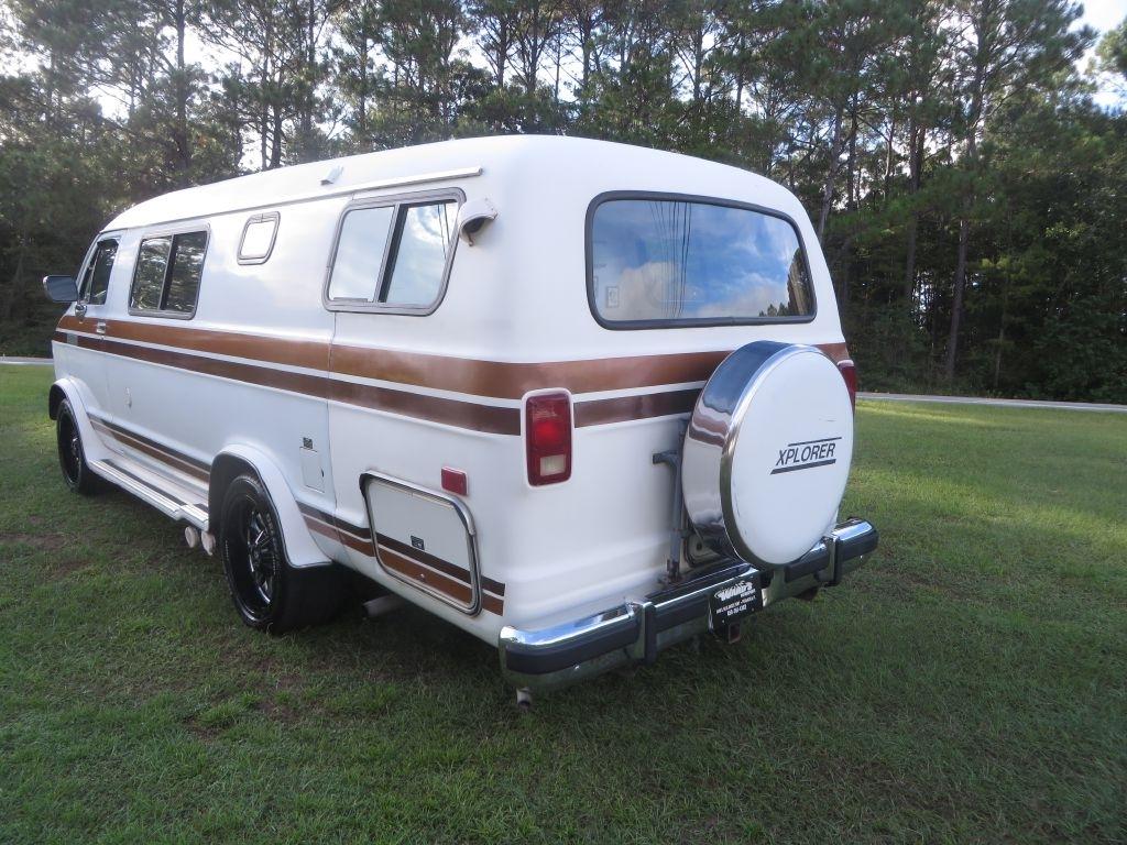 Dodge Ram Van B350 1989