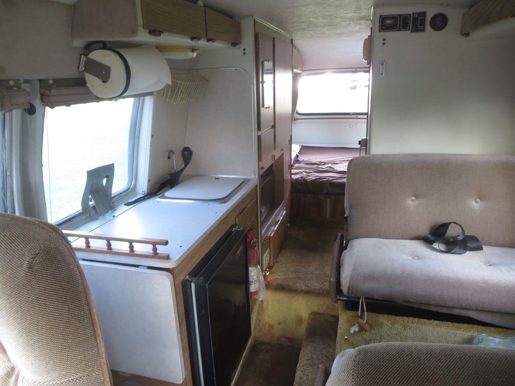 Dodge Ram Van B350 1989