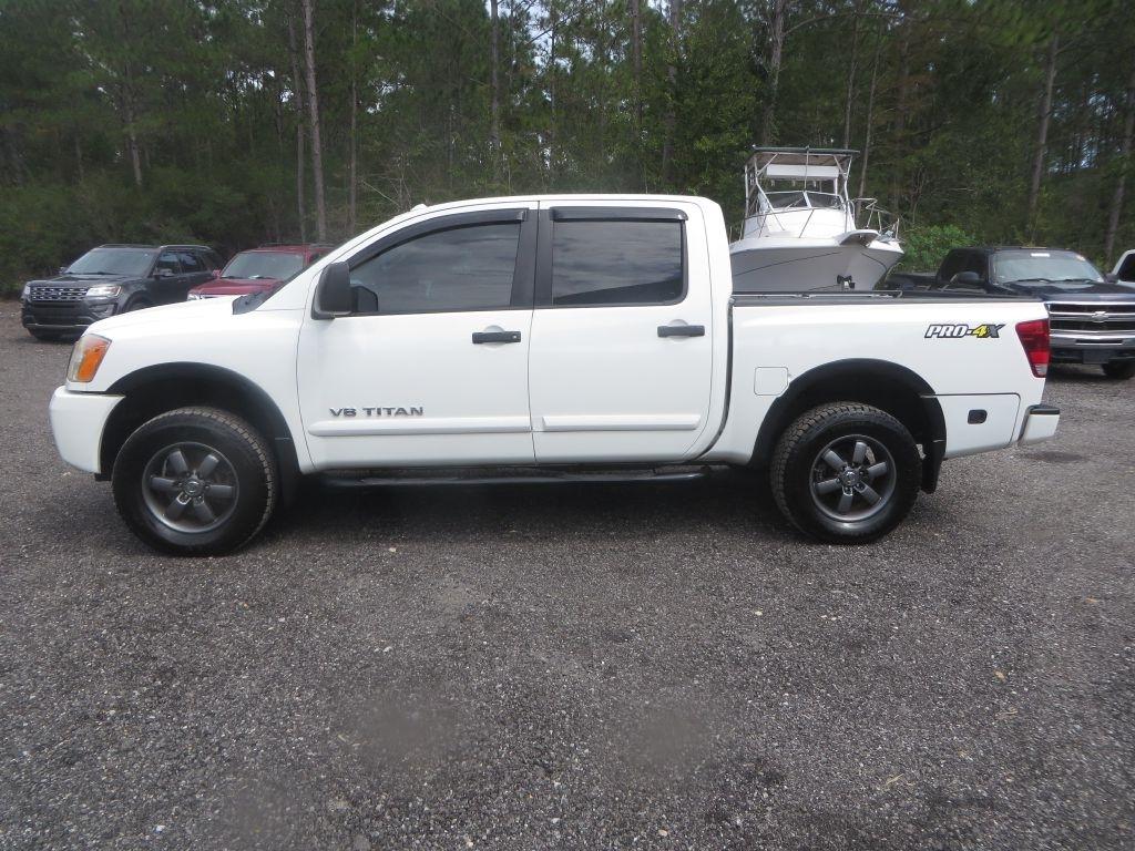 Nissan Titan PRO-4X 4WD 2015