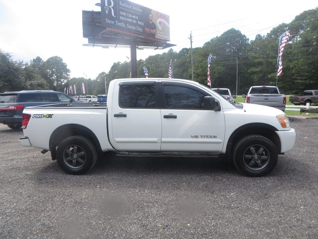 Nissan Titan PRO-4X 4WD 2015