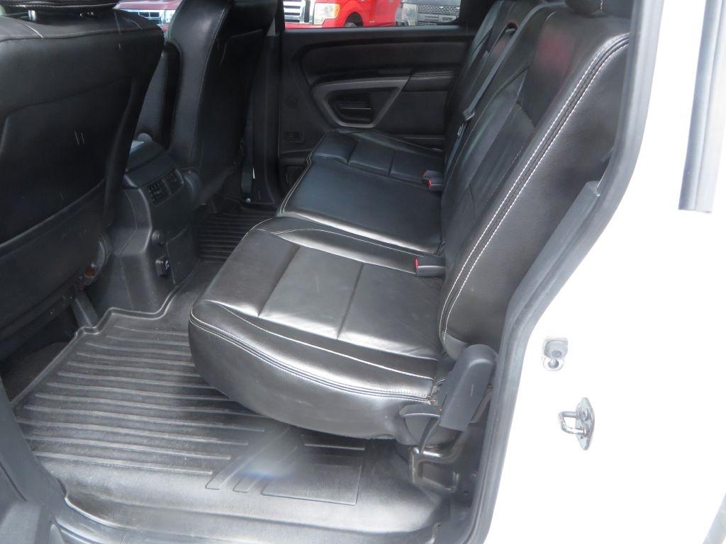 Nissan Titan PRO-4X 4WD 2015