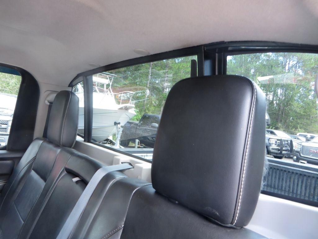 Nissan Titan PRO-4X 4WD 2015