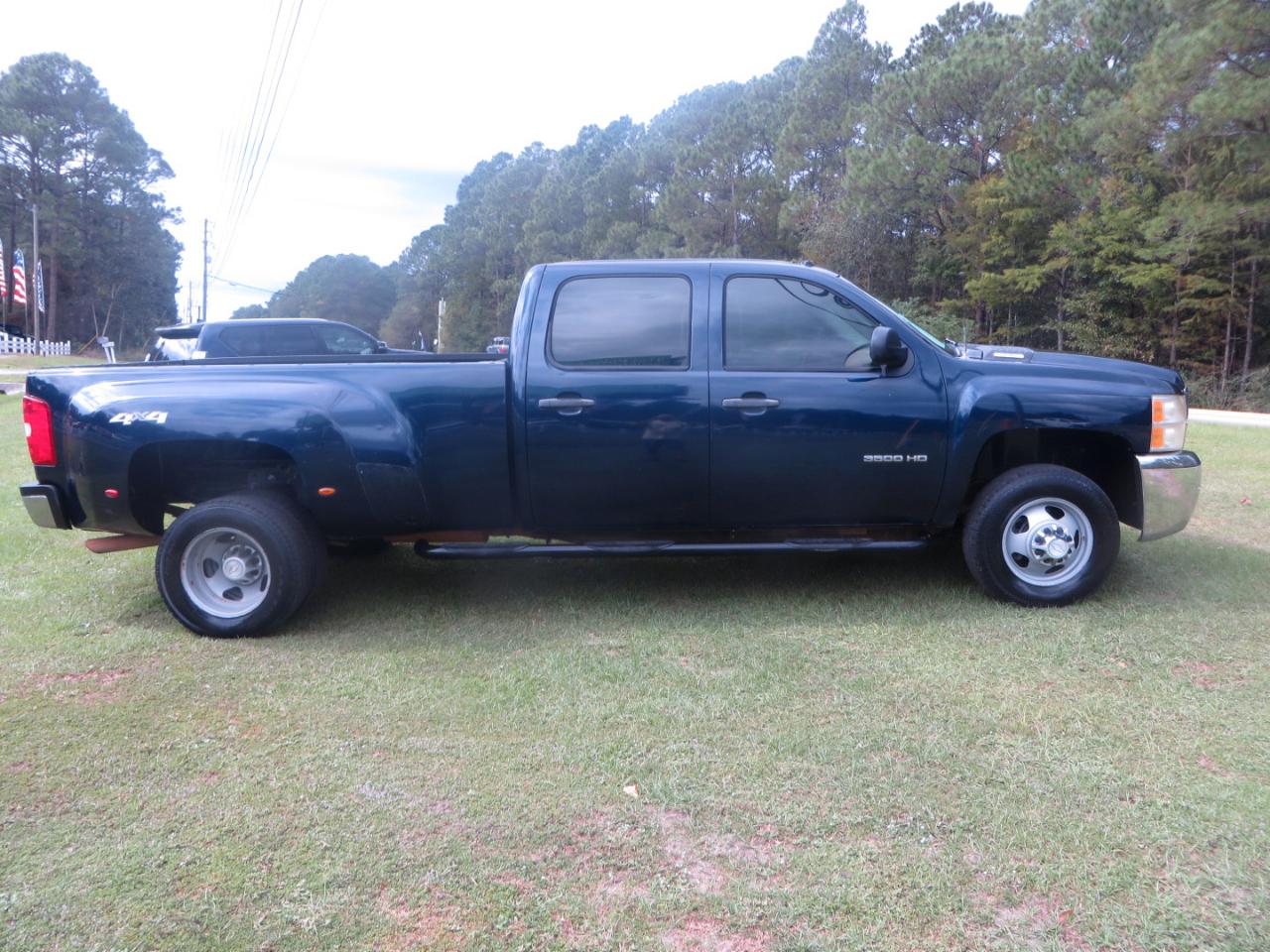 Chevrolet Silverado 3500HD 4WD Crew Cab 167" DRW Work Truck 2010