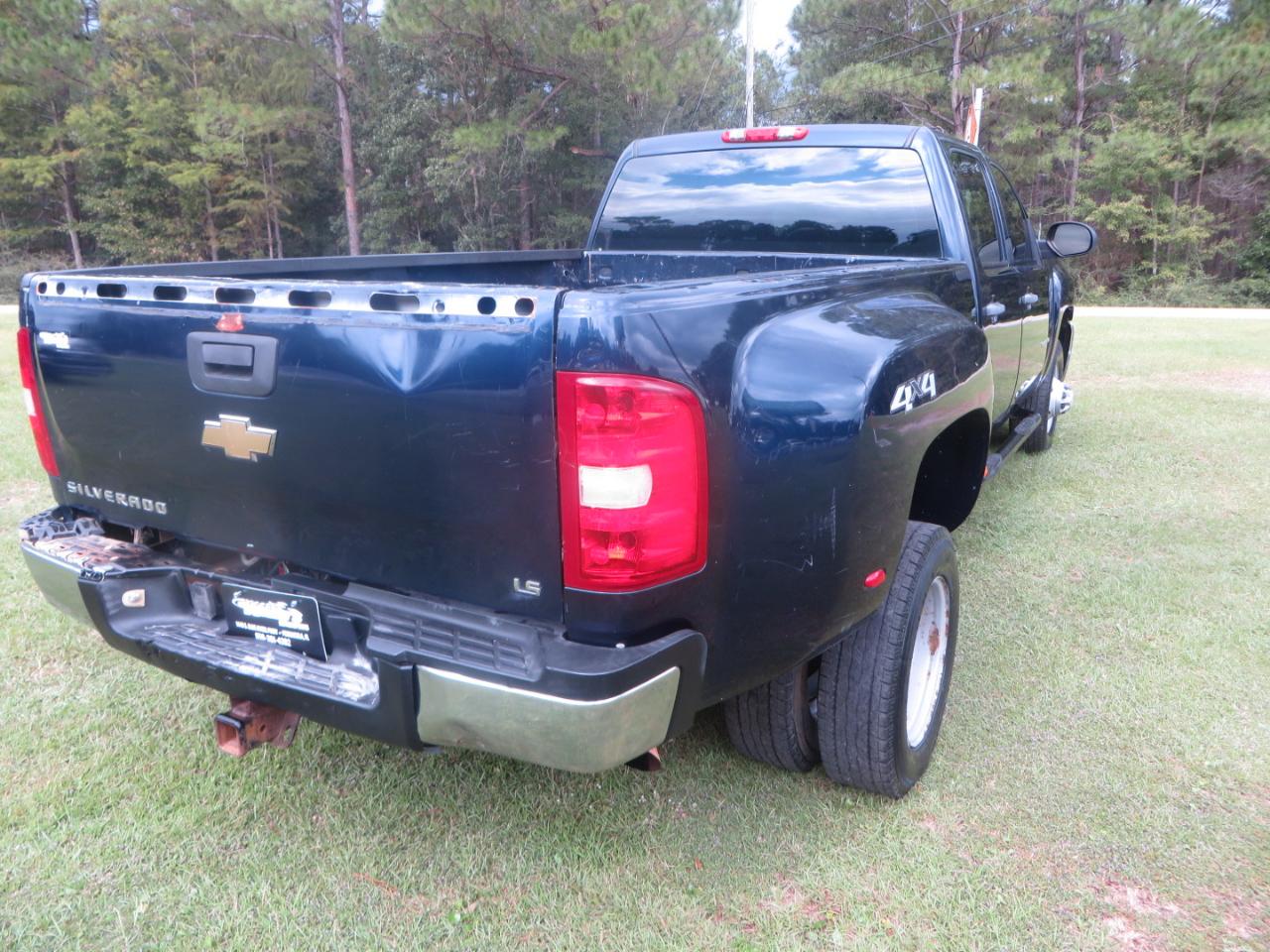 Chevrolet Silverado 3500HD 4WD Crew Cab 167" DRW Work Truck 2010