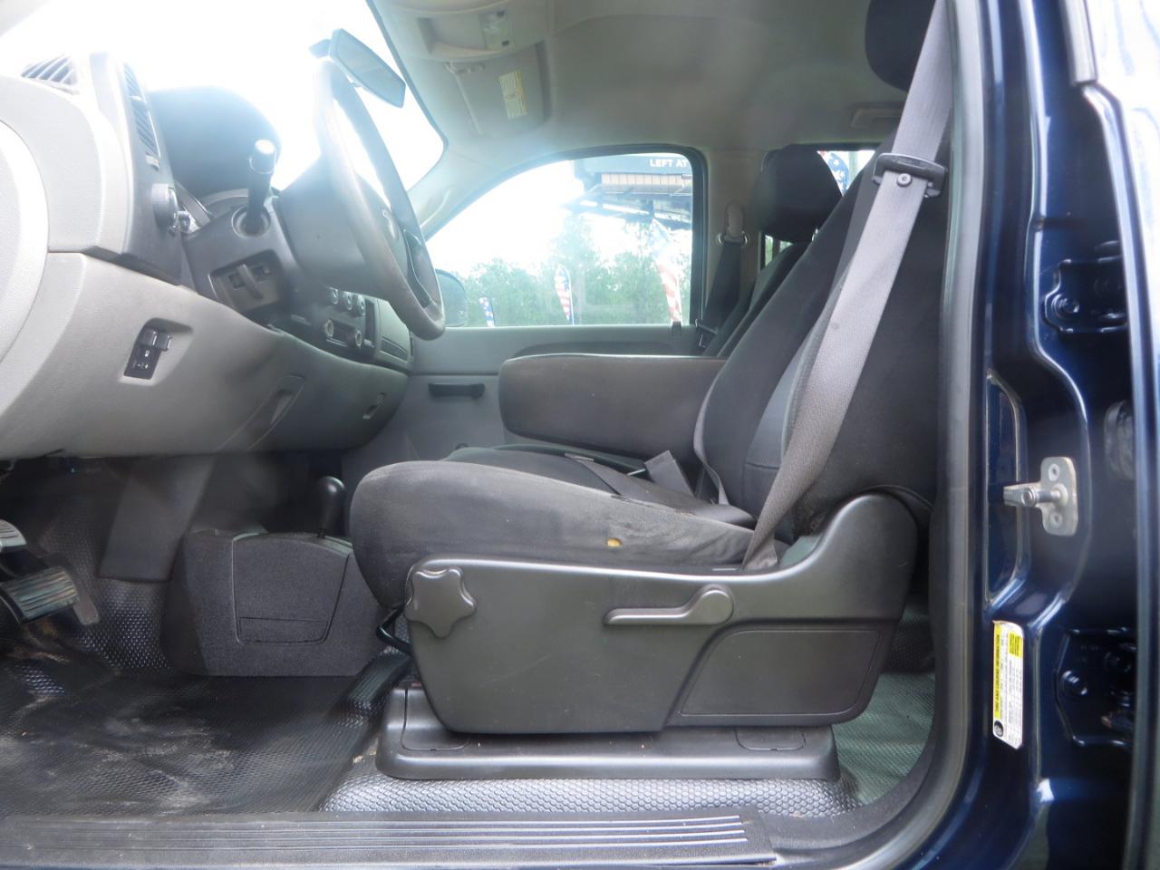 Chevrolet Silverado 3500HD 4WD Crew Cab 167" DRW Work Truck 2010