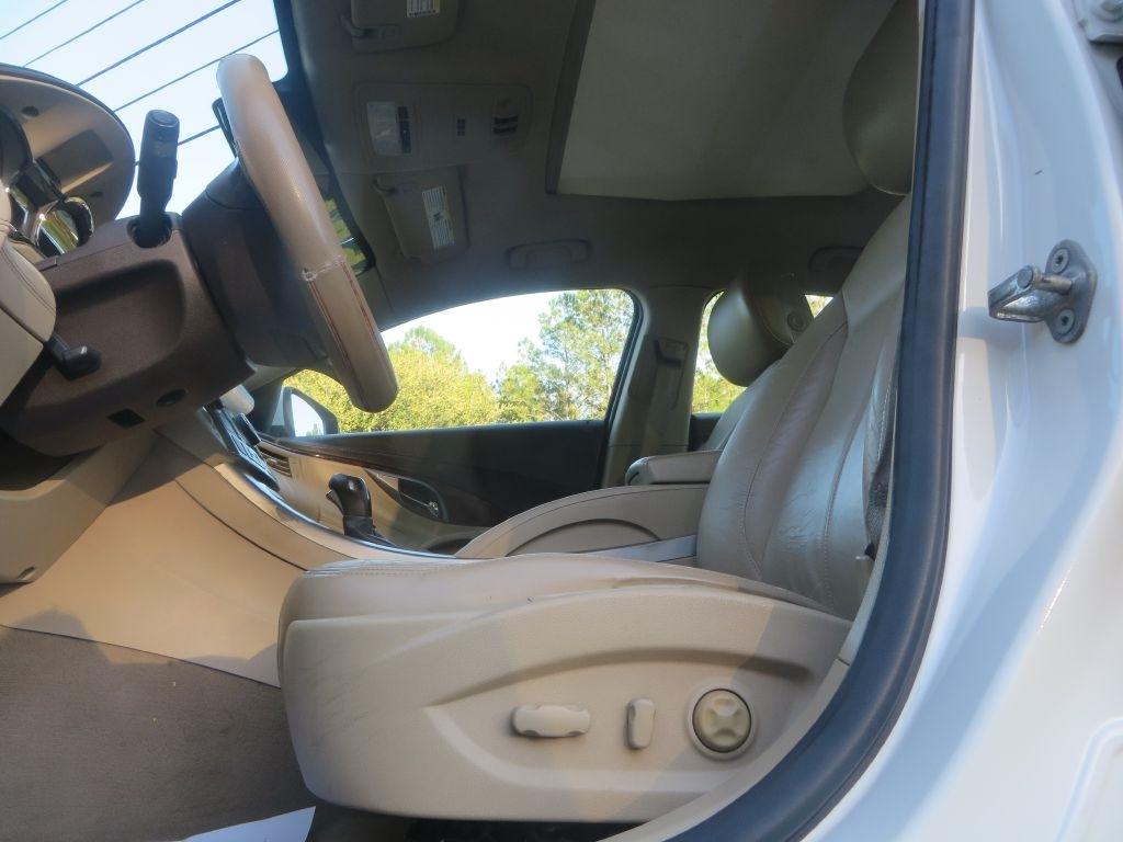 Buick LaCrosse  2010