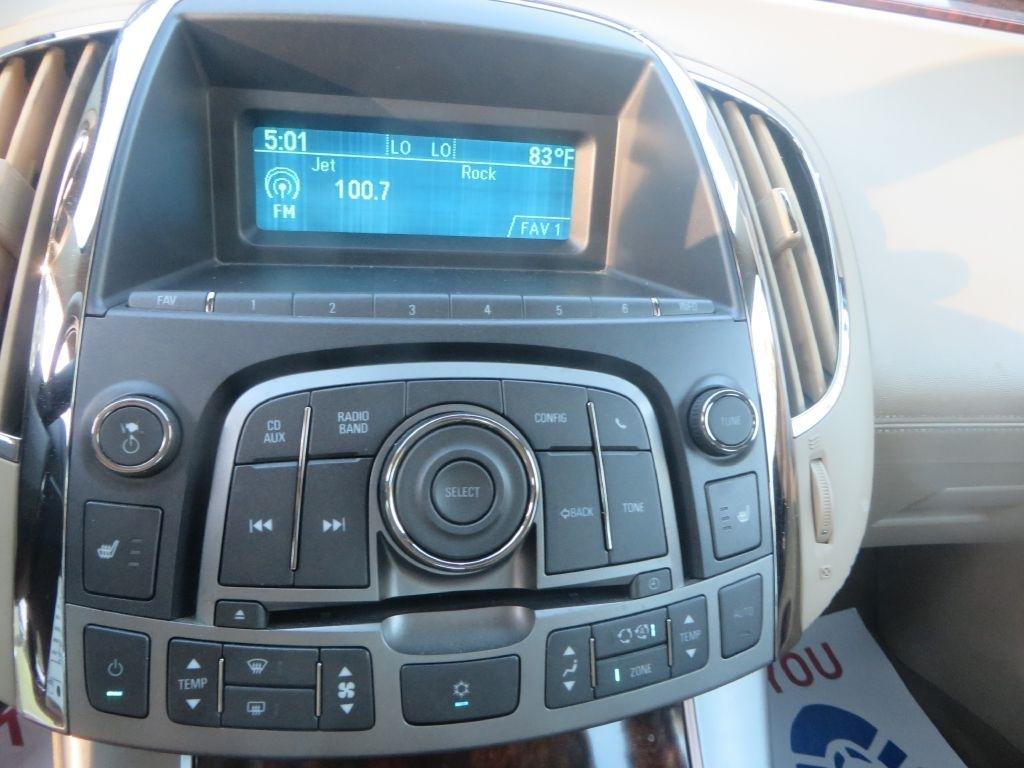 Buick LaCrosse  2010