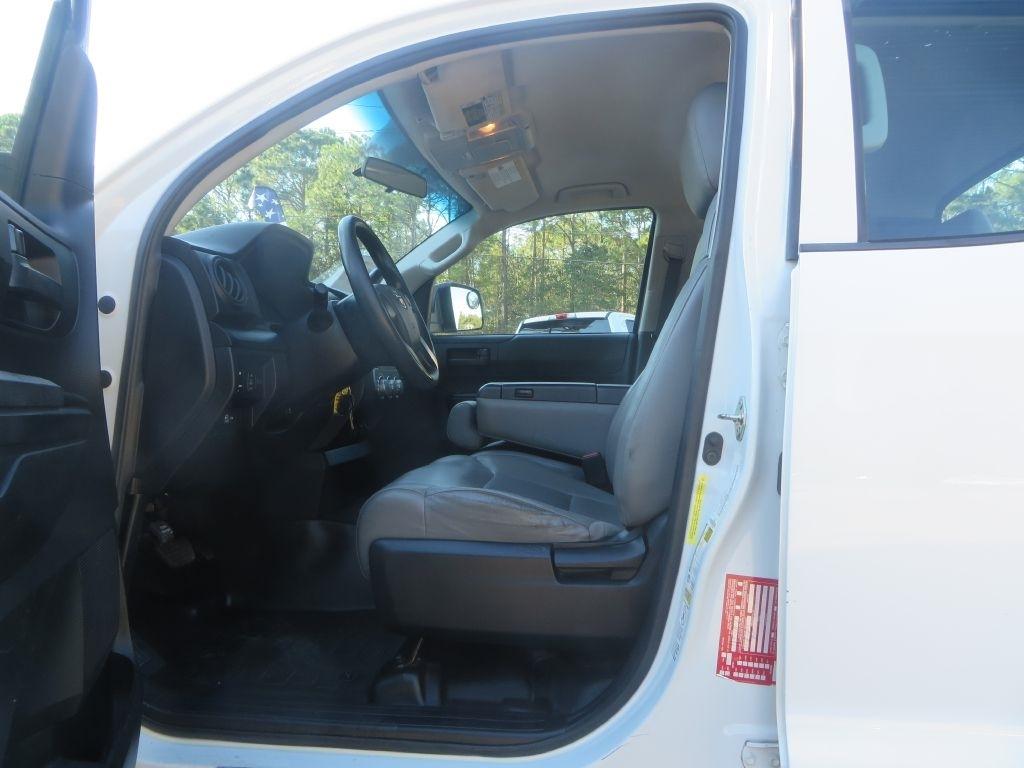 Toyota Tundra 2WD  2017