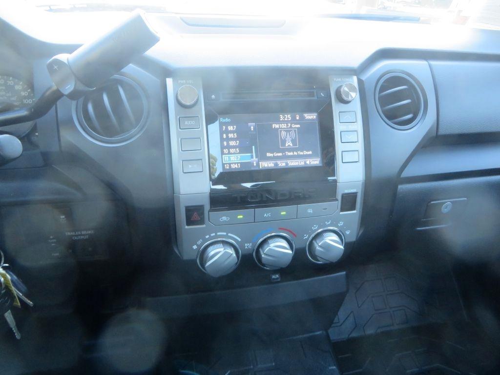 Toyota Tundra 2WD  2017