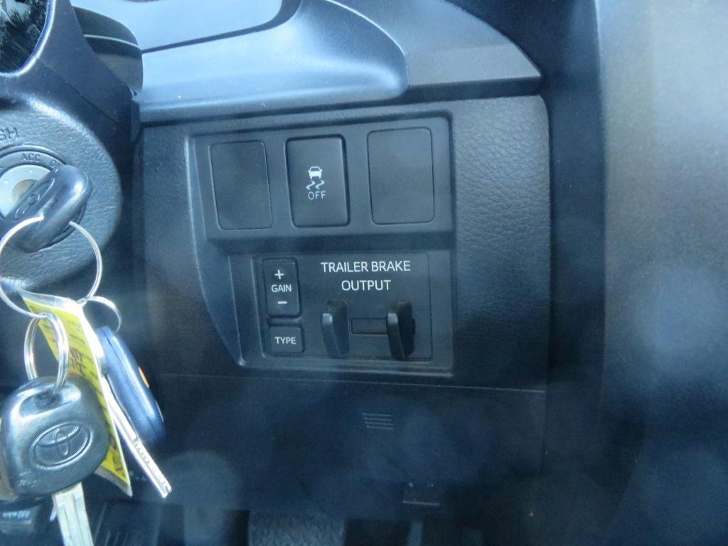 Toyota Tundra 2WD  2017