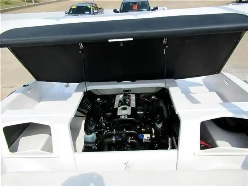 Four Winns 190 Horizon Base 2016