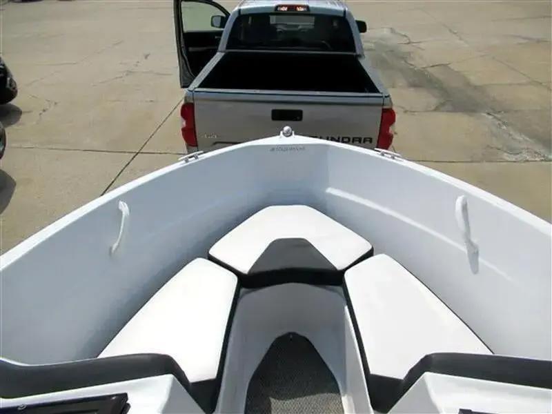 Four Winns 190 Horizon Base 2016