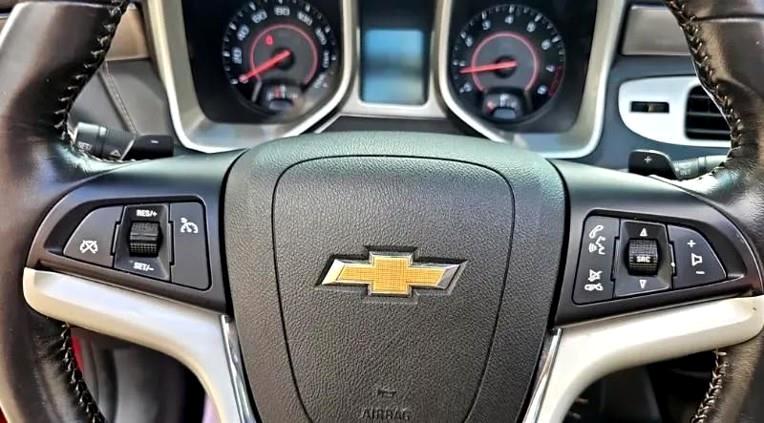 2013 Chevrolet Camaro 2LT photo 8