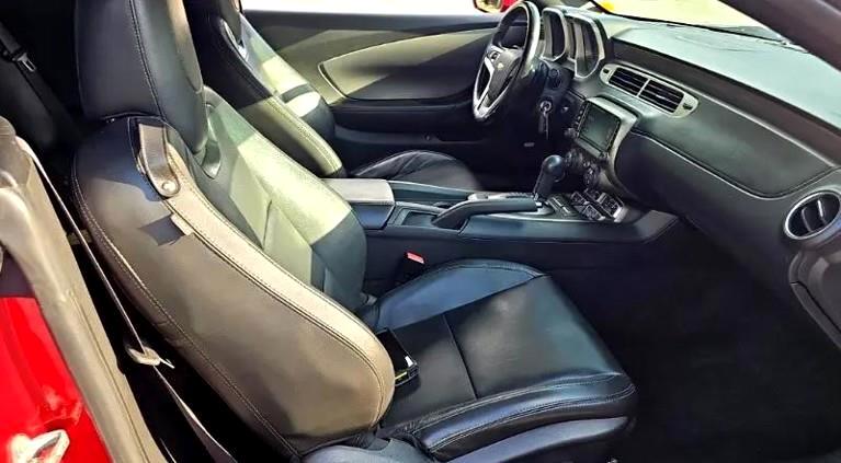 2013 Chevrolet Camaro 2LT photo 10
