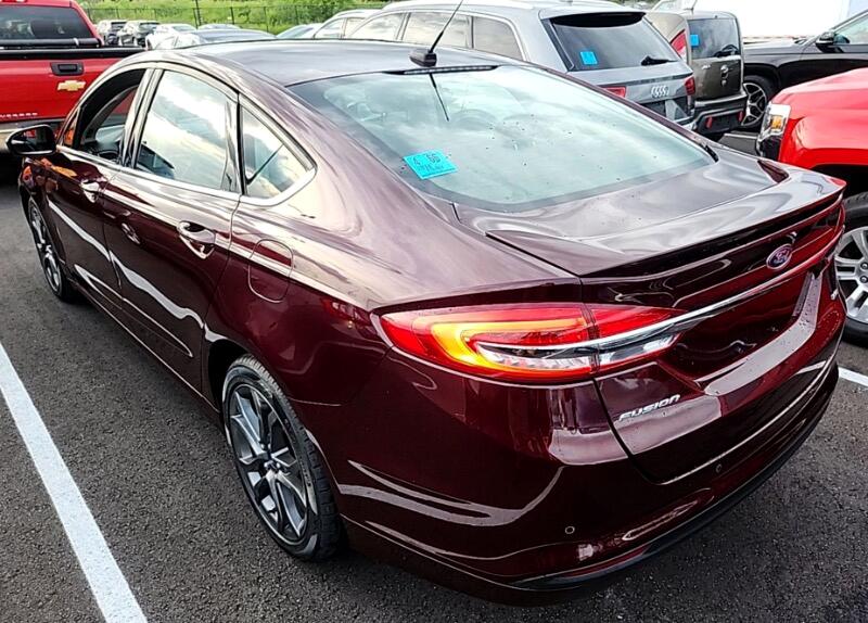 2018 Ford Fusion SE photo 3