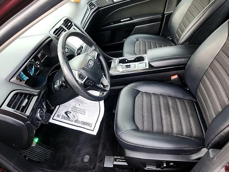2018 Ford Fusion SE photo 5
