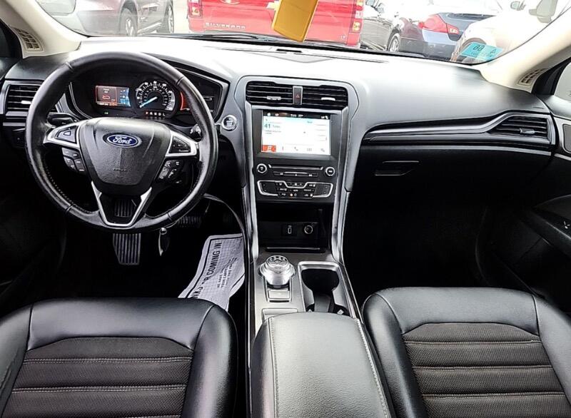 2018 Ford Fusion SE photo 7