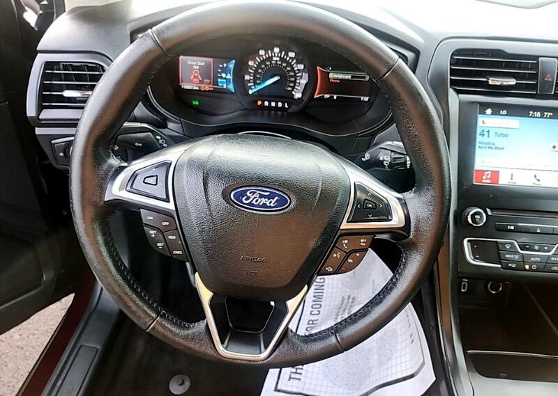2018 Ford Fusion SE photo 8