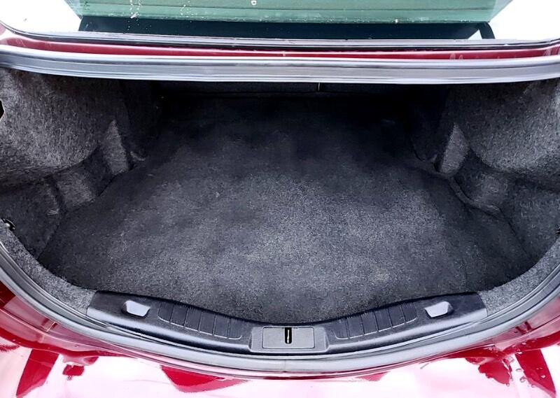 2018 Ford Fusion SE photo 11