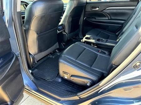 Toyota Highlander Limited AWD V6 2017