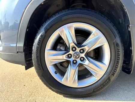 Toyota Highlander Limited AWD V6 2017