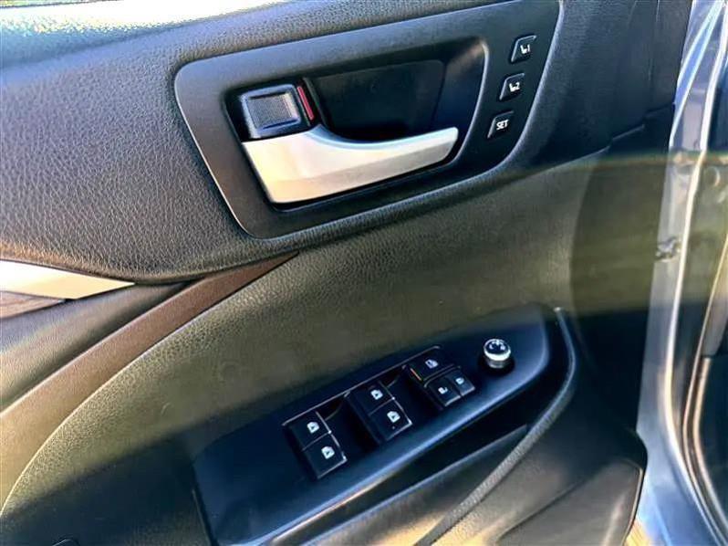 Toyota Highlander Limited AWD V6 2017