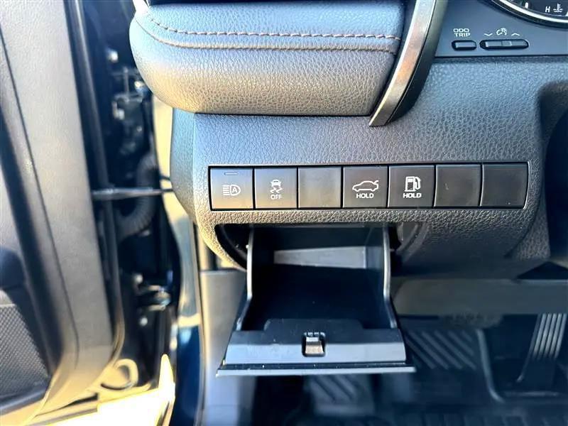 Toyota Camry LE 2020