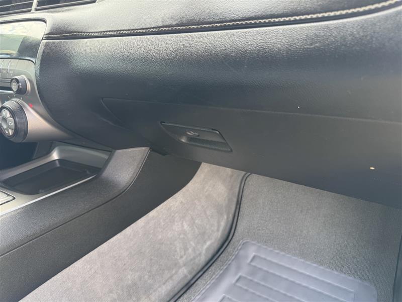 Chevrolet Camaro 2LS Coupe 2015 Chevrolet Camaro 2LS Coupe 2015