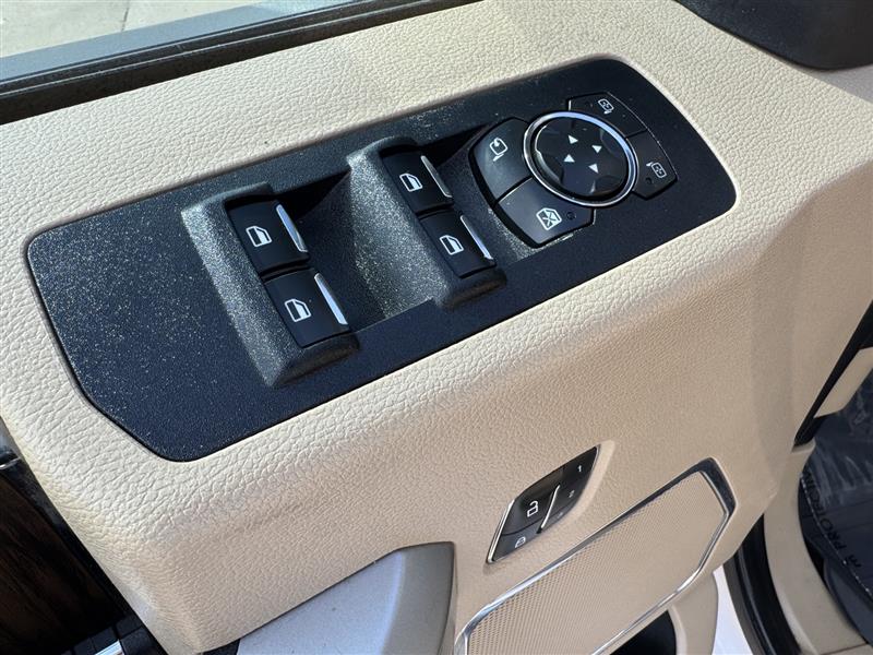Ford F-150 Lariat SuperCrew 4WD 2019 Ford F-150 Lariat SuperCrew 4WD 2019