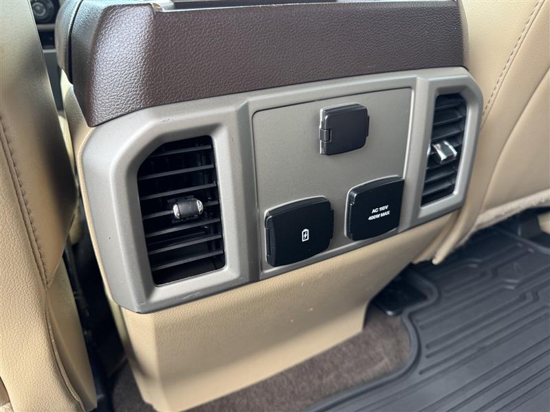 Ford F-150 Lariat SuperCrew 4WD 2019 Ford F-150 Lariat SuperCrew 4WD 2019