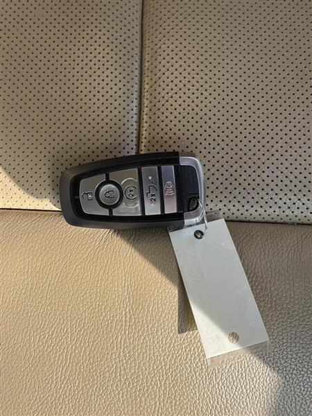 Ford F-150 Lariat SuperCrew 4WD 2019 Ford F-150 Lariat SuperCrew 4WD 2019